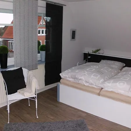 Ferienwohnung Emma Leer Buitenkant foto